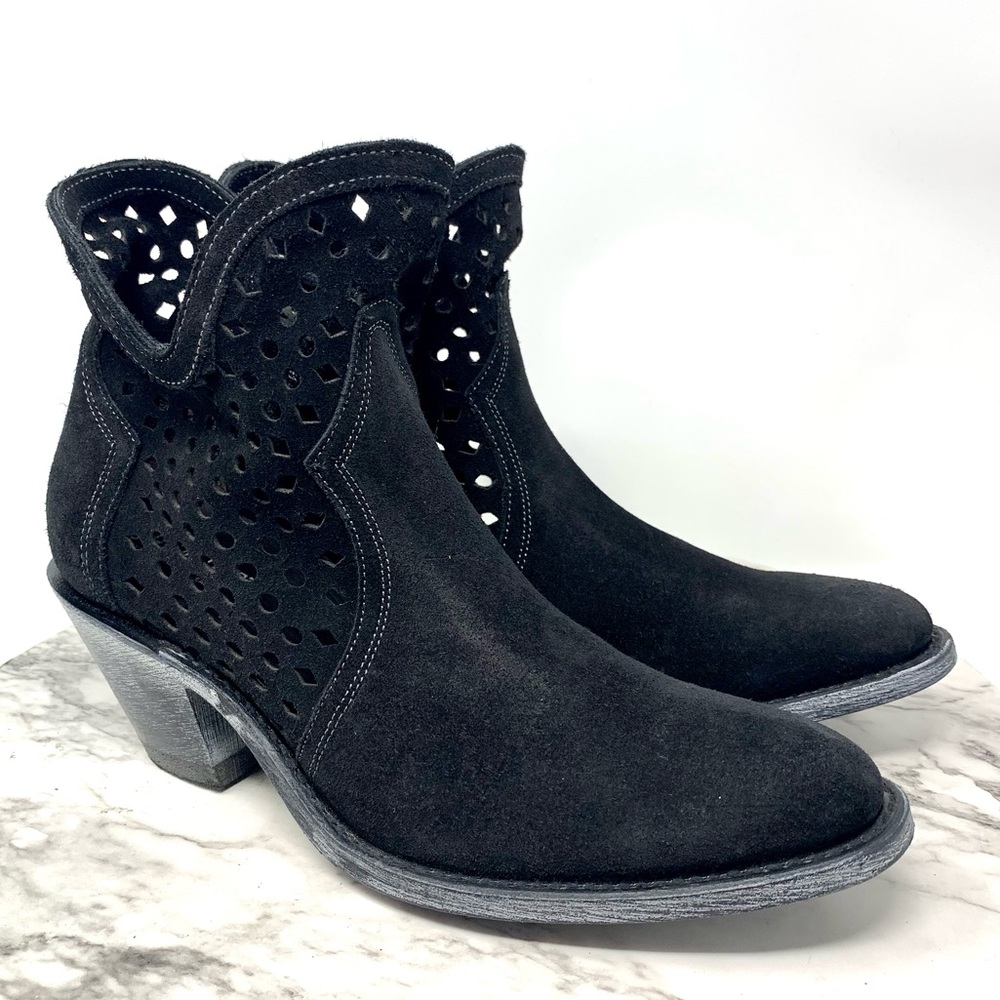 Shyanne Nicki Perforated Suede Western Booties 8.5 Bohemian Classic Country Boho - Picture 1 of 16